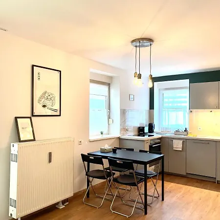Apartment Modernes Origami Maisonette-apartment In Zentrum Stuttgart